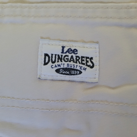 Vintage Lee Dungarees Can't Bust 'em Shorts, Size 5 | Khaki Fitted Cargo Shorts - Picture 3 of 8